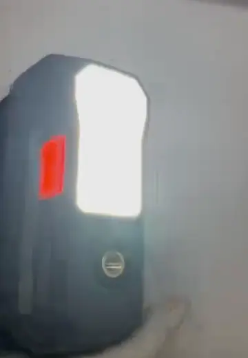 Gadloop power starter emergency light switched on